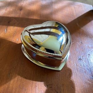 Shiny Heart Trinket Box with Velvety Pink Lining